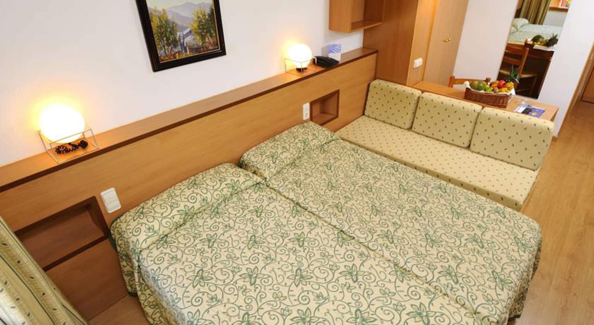 Evenia Monte Alba Hotel Cerler Buitenkant foto