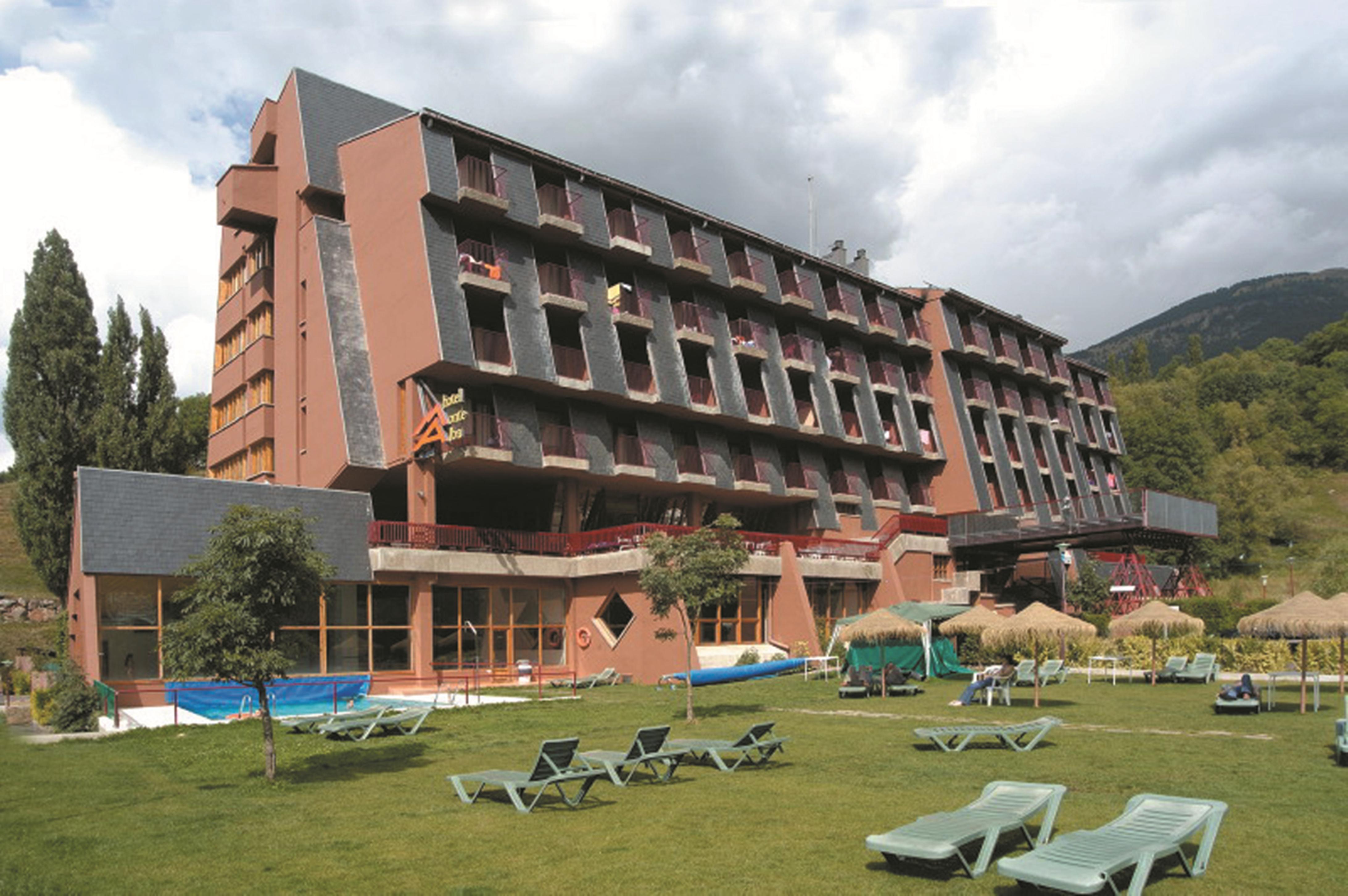 Evenia Monte Alba Hotel Cerler Buitenkant foto