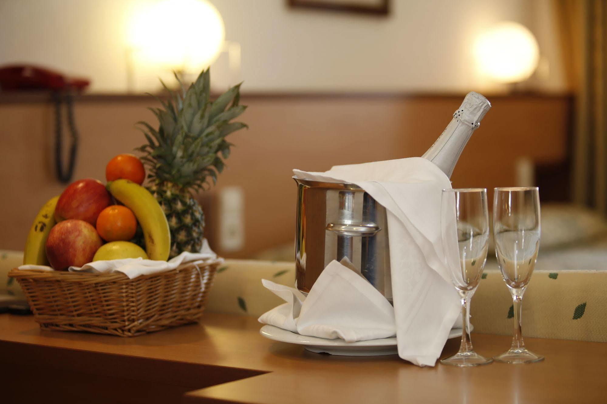 Evenia Monte Alba Hotel Cerler Buitenkant foto