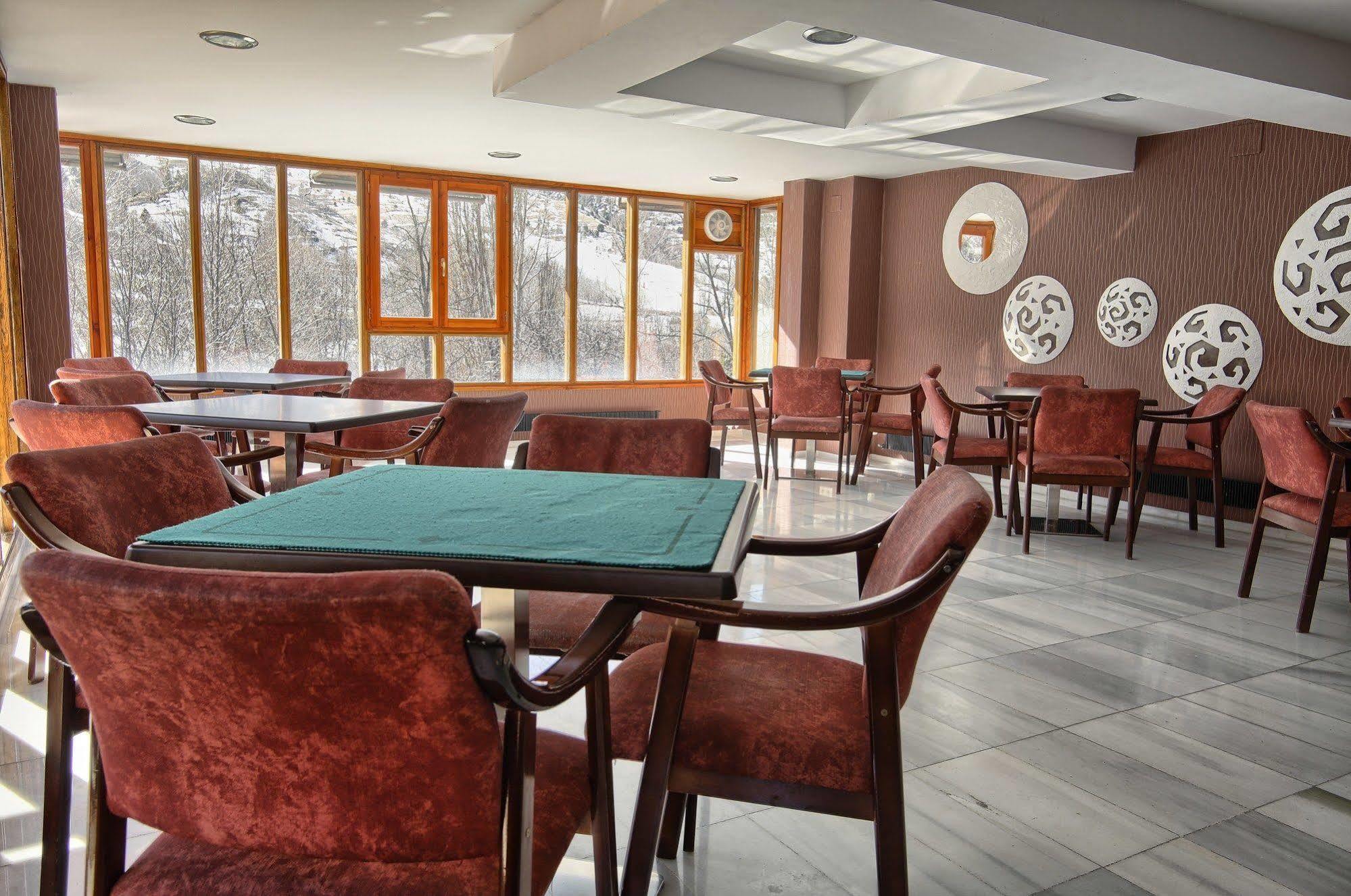 Evenia Monte Alba Hotel Cerler Buitenkant foto