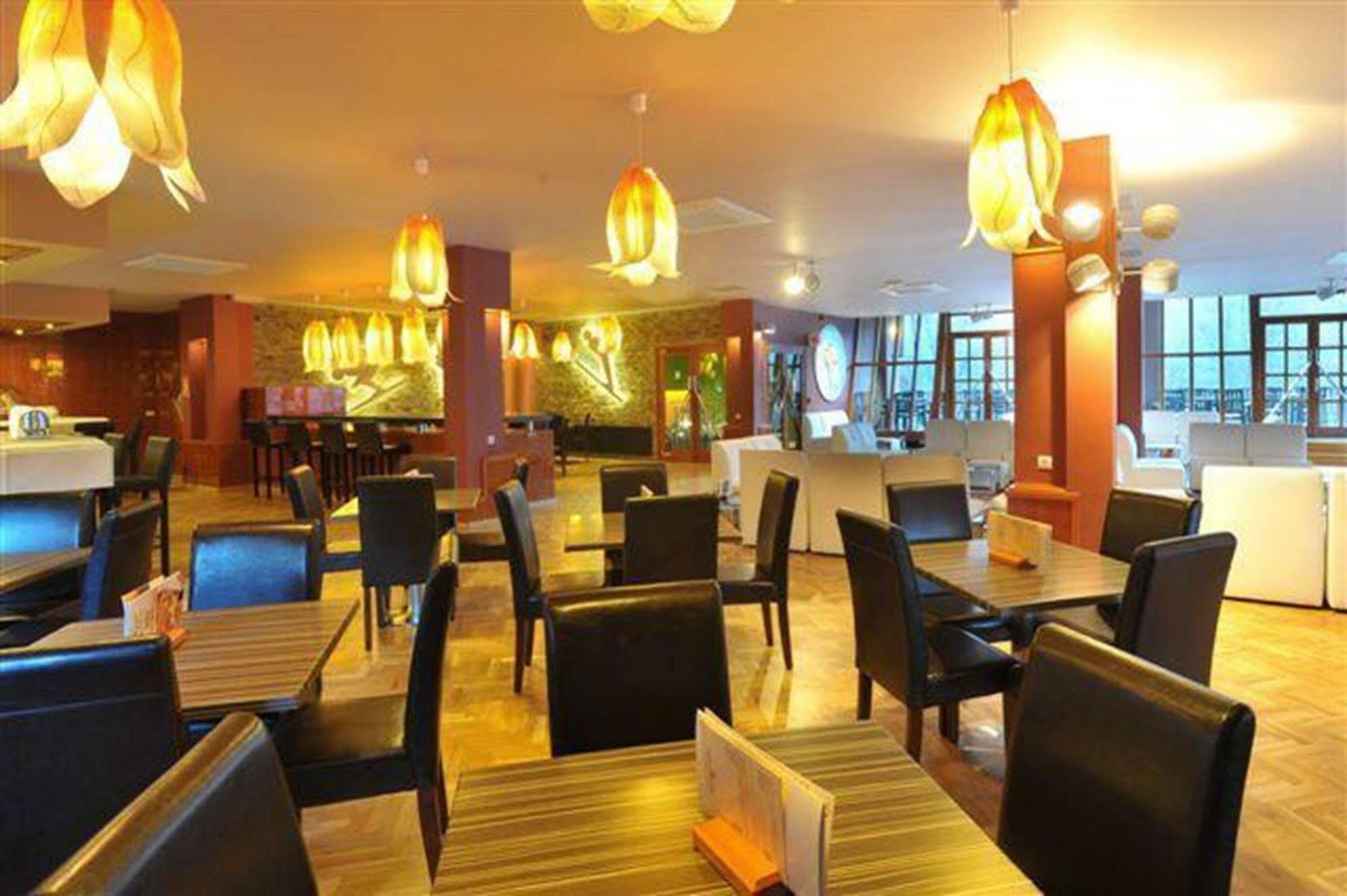 Evenia Monte Alba Hotel Cerler Buitenkant foto
